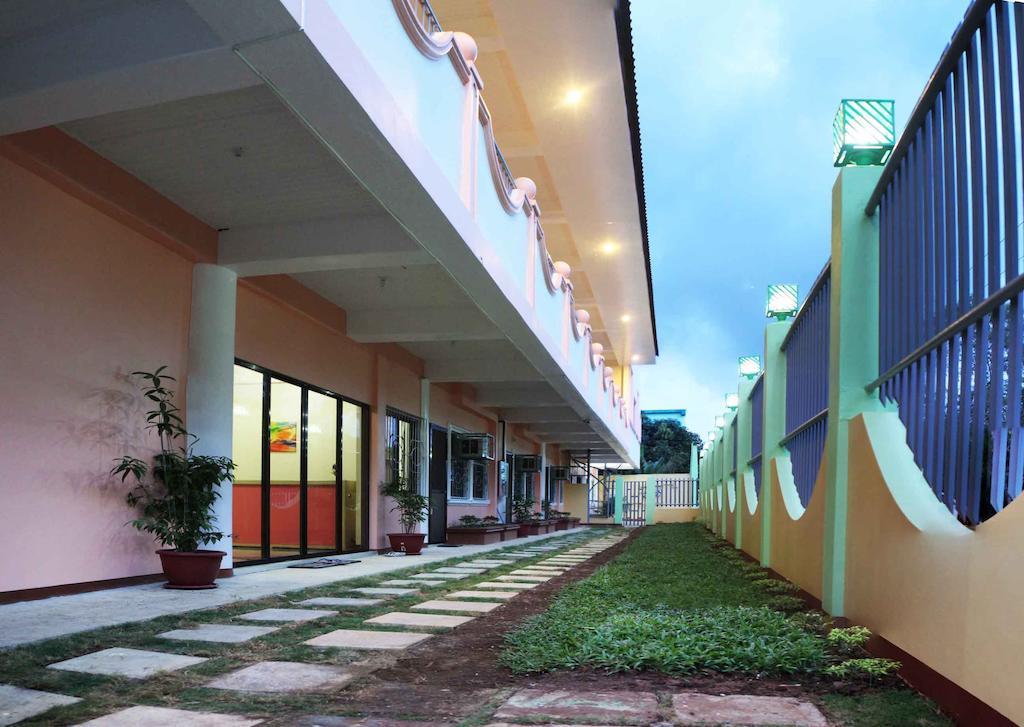 Amerson Pension Place Puerto Princesa Esterno foto
