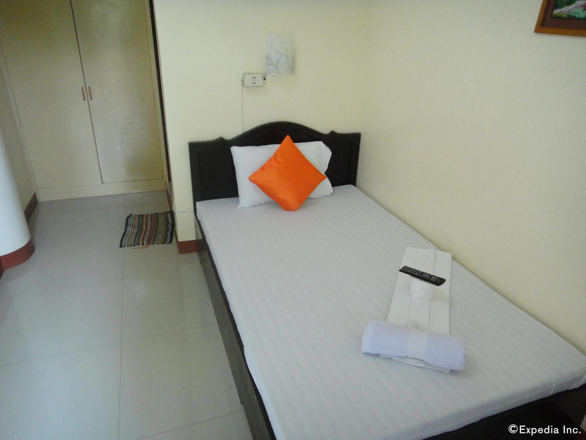 Amerson Pension Place Puerto Princesa Esterno foto