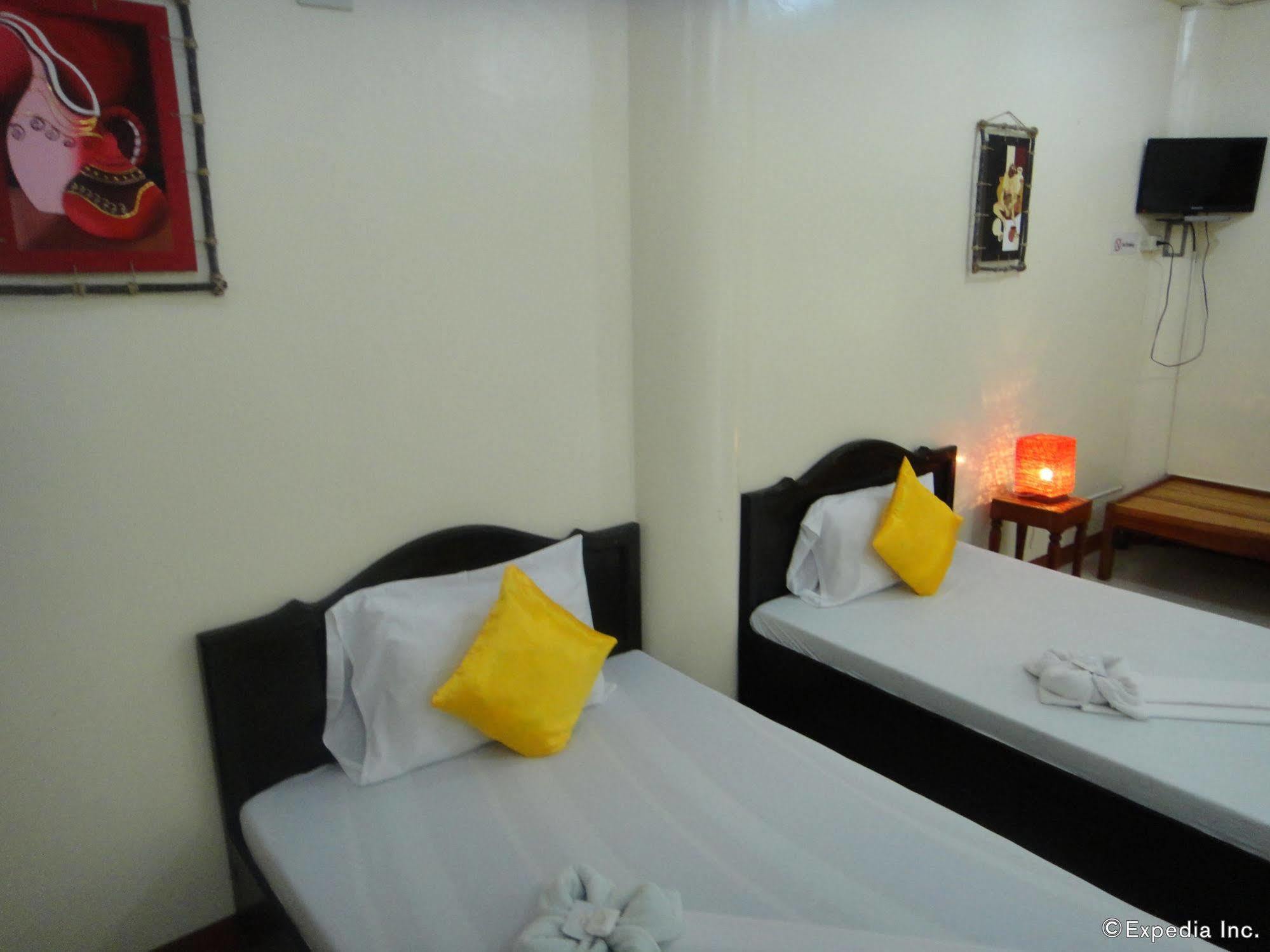 Amerson Pension Place Puerto Princesa Esterno foto