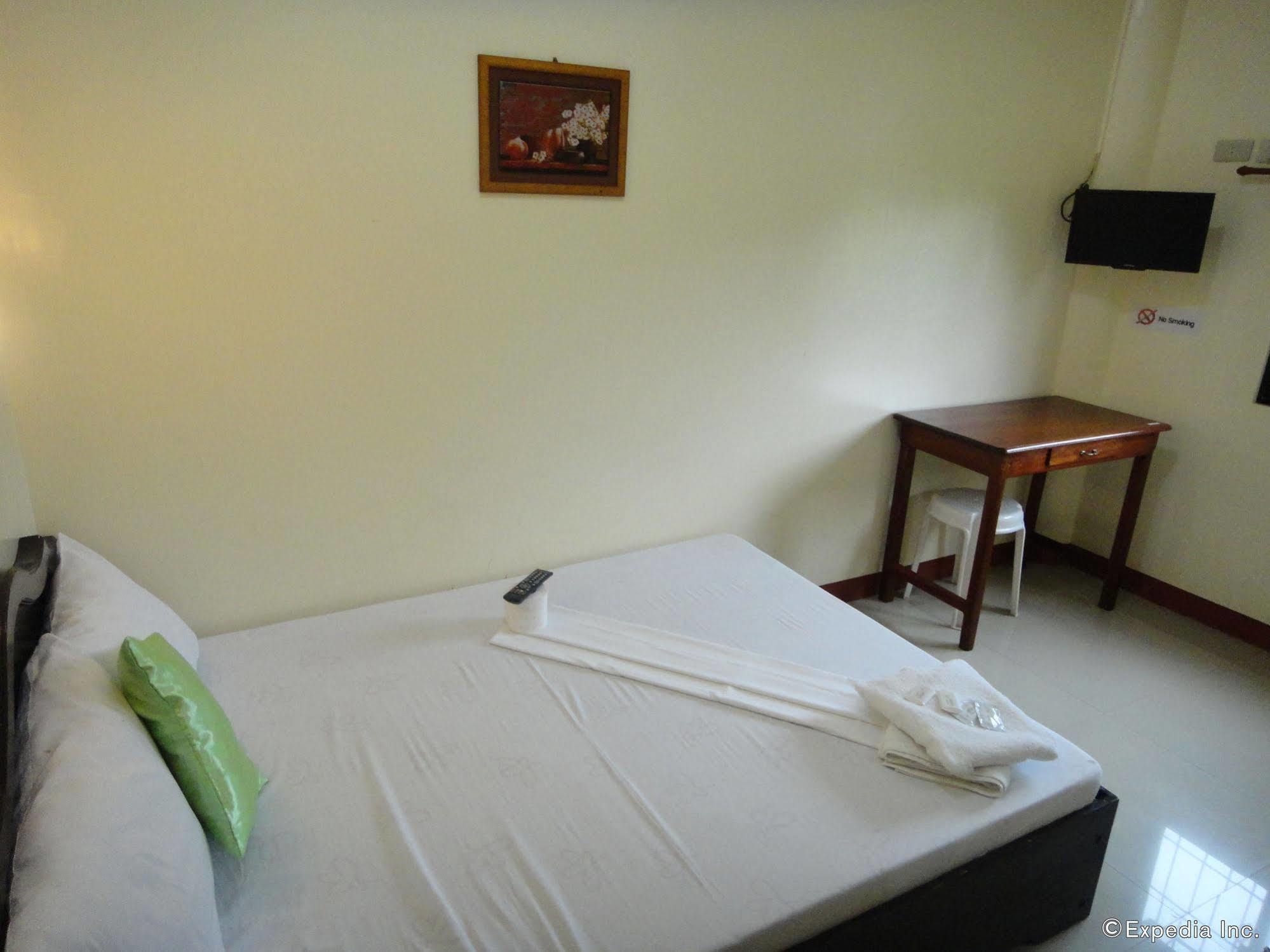Amerson Pension Place Puerto Princesa Esterno foto