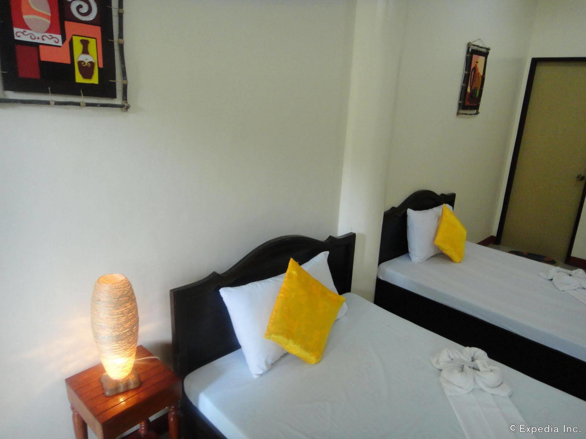 Amerson Pension Place Puerto Princesa Esterno foto